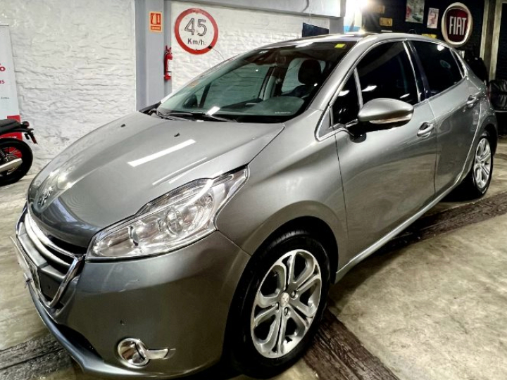 Venta en Uruguay de Peugeot 208 