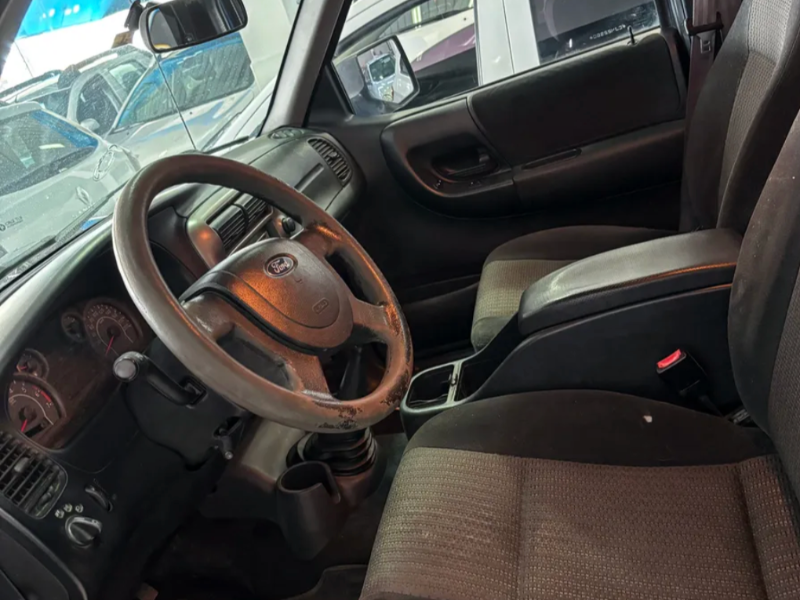 Ford Ranger  pickup ofrecido en Jacinto Vera 