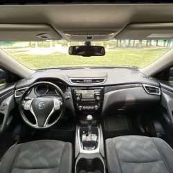 Venta en Uruguay de Nissan X-Trail  4 puertas 
