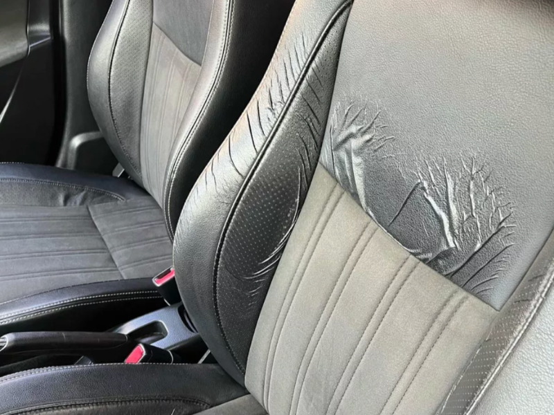 Venta en Uruguay de Suzuki Swift  4 puertas 