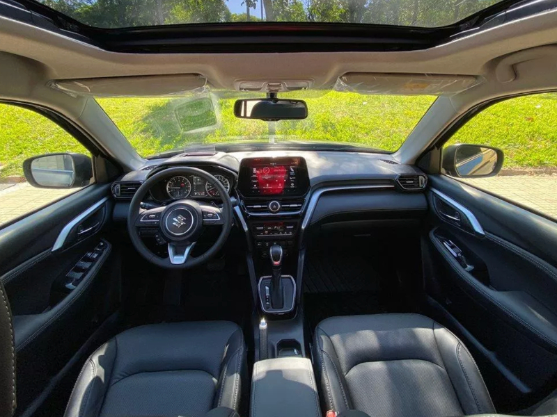 Venta en Uruguay de Suzuki Grand Vitara  4 puertas 