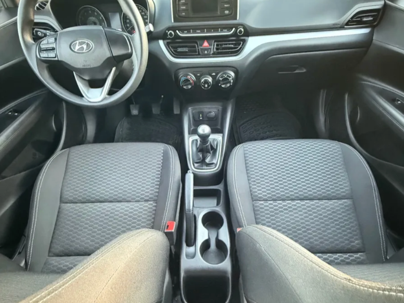 Venta en Uruguay de Hyundai HB20  4 puertas 