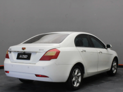 Geely Emgrand  sedan ofrecido en Carrasco 