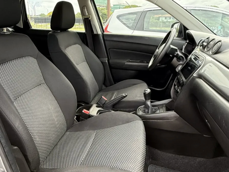 Venta en Uruguay de Suzuki Vitara  4 puertas 