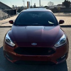 Ford Focus III  hatchback ofrecido en Villa Española 