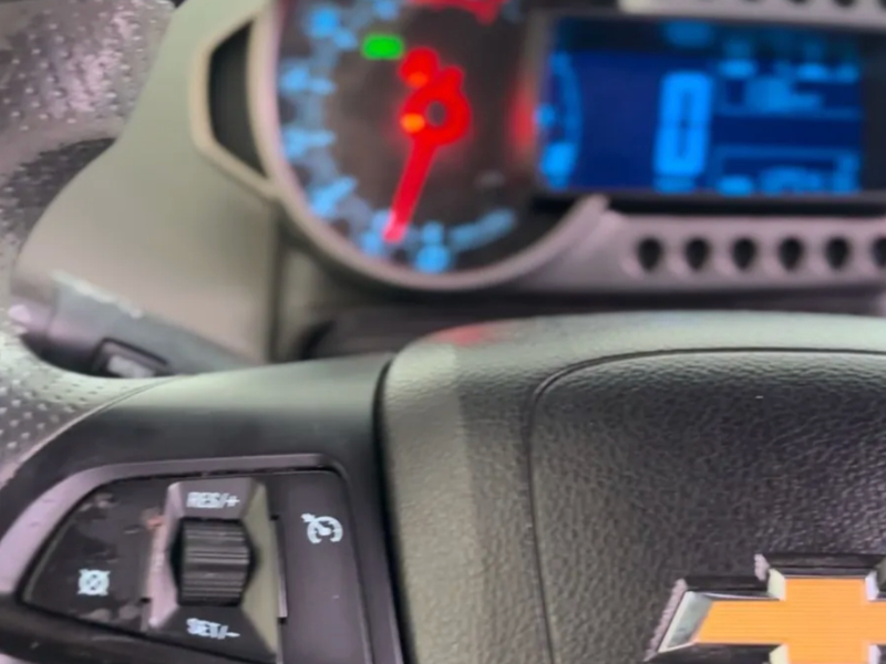 Chevrolet Sonic  hatchback ofrecido en Santa Lucía 