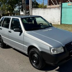 Fiat Uno  hatchback ofrecido en Durazno 
