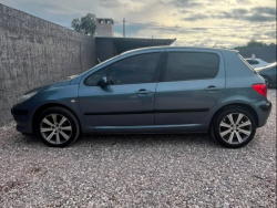 Peugeot 307  hatchback ofrecido en Ciudad de la Costa 
