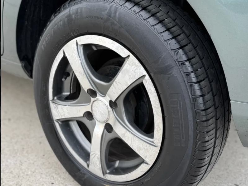 Venta en Uruguay de Volkswagen Gol  4 puertas 