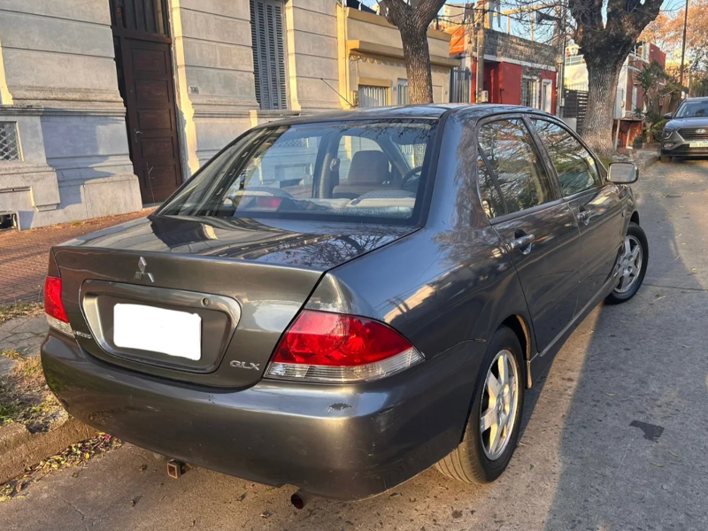Mitsubishi usado en Montevideo