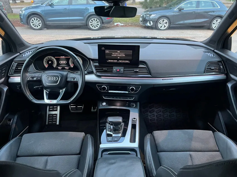 Venta en Uruguay de Audi Q5  4 puertas 