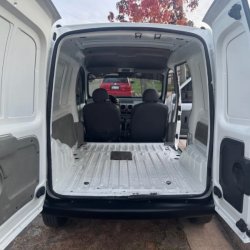 Venta en Uruguay de Renault Kangoo  3 puertas 