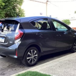 Toyota usado en Flores
