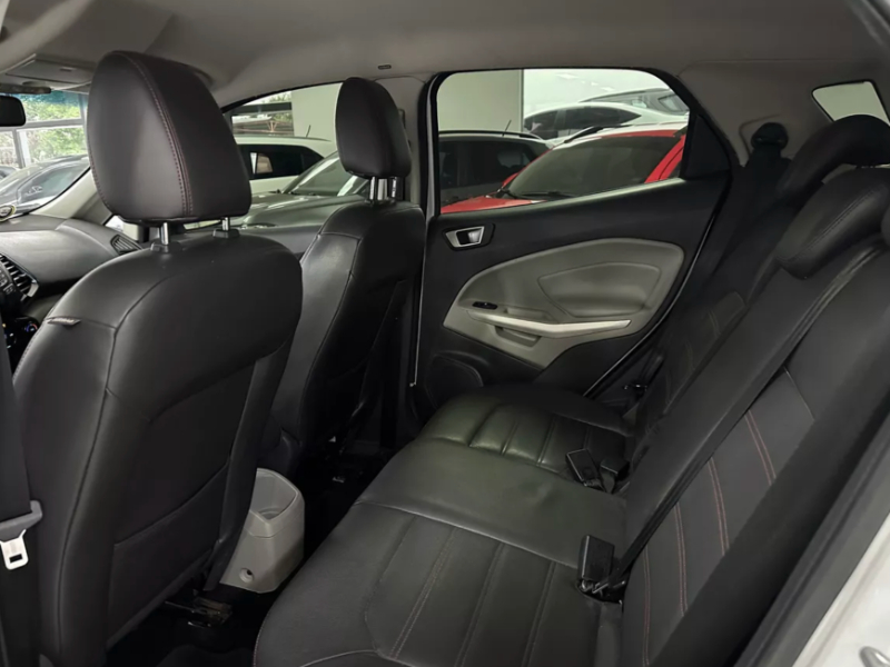 Venta en Uruguay de Ford EcoSport  4 puertas 