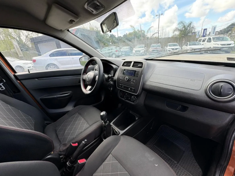 Venta en Uruguay de Renault Kwid  4 puertas 