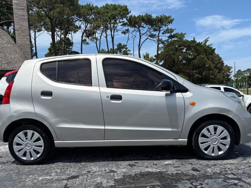 Imagen del Suzuki 2015  1.0 listo para la venta  