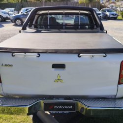 Venta en Uruguay de Mitsubishi L200  4 puertas 