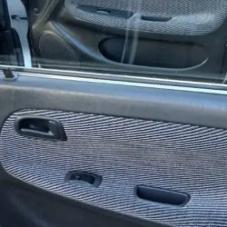 Toyota Corolla  sedán ofrecido en Playa Hermosa 