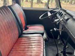 Modelo Kombi por dentro