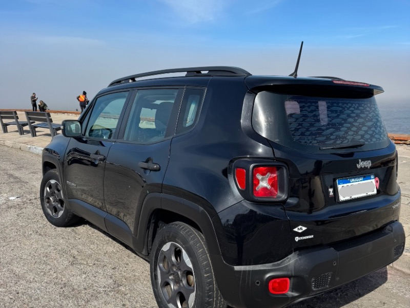 Imagen del Jeep 2016  1.8 listo para la venta  