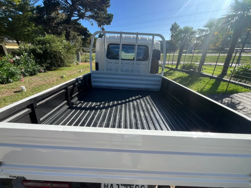 Venta en Uruguay de JAC HFC 1035 kt  4 puertas 