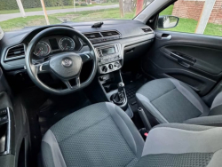 Volkswagen Gol  hatchback ofrecido en Paso Carrasco 