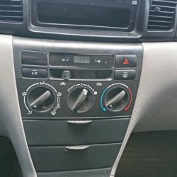 Venta en Uruguay de Nissan Versa  4 puertas 