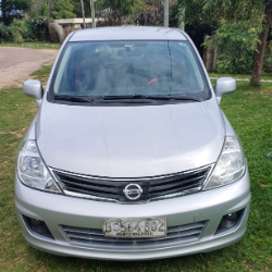 Foto: Nissan Tiida 1.8 Sense Sedán Manual – Espacio y Buen Rendimiento