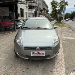 Fiat Punto  hatchback ofrecido en La Teja 