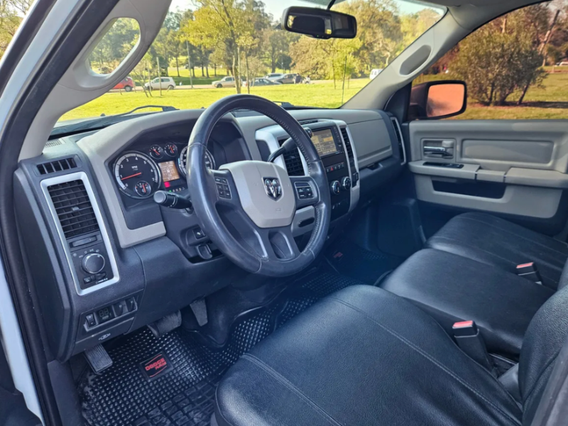 Dodge Ram 2500  puck-up ofrecido en Prado 