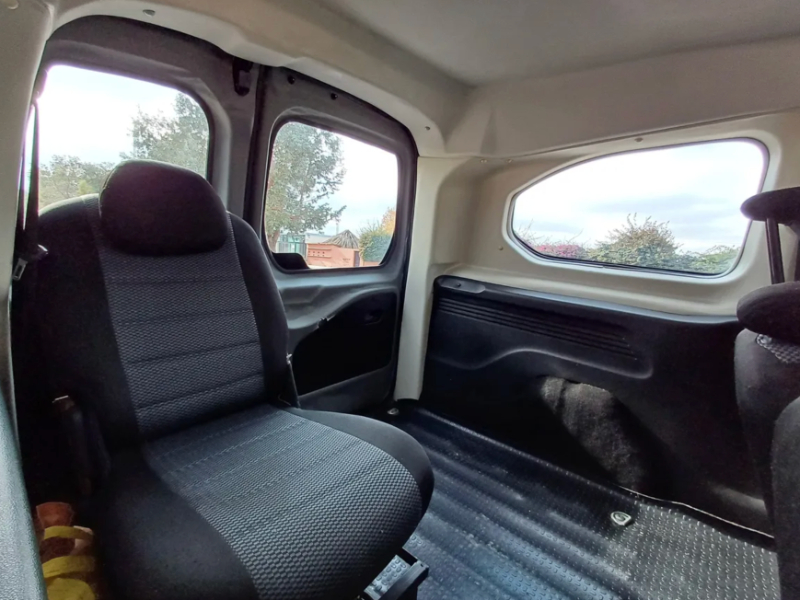 Venta en Uruguay de Citroën Berlingo  3 puertas 