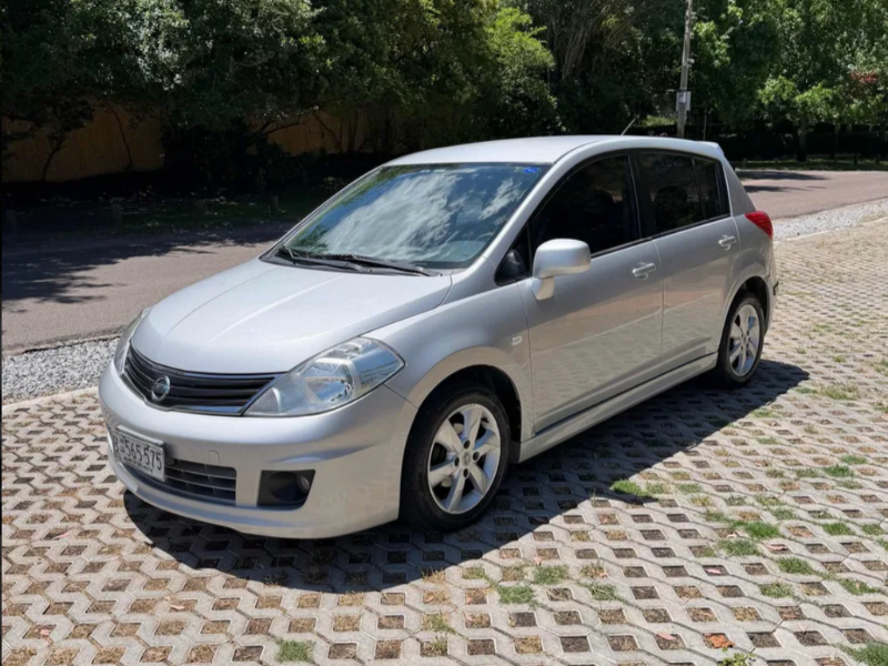 Nissan Tiida Precio
