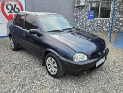 Chevrolet Corsa  sedán ofrecido en Barros Blancos 