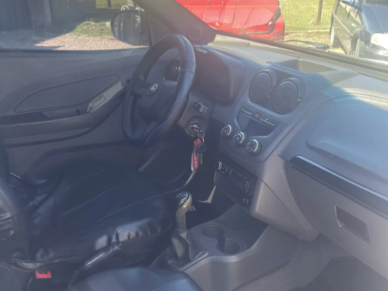 Venta en Uruguay de Chevrolet Montana  2 puertas 