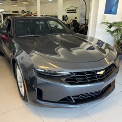 Modelo Camaro por dentro