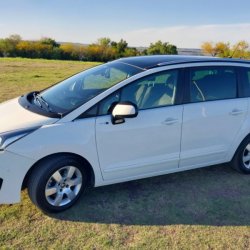 Peugeot 5008  Monovolumen ofrecido en Fray Bentos 