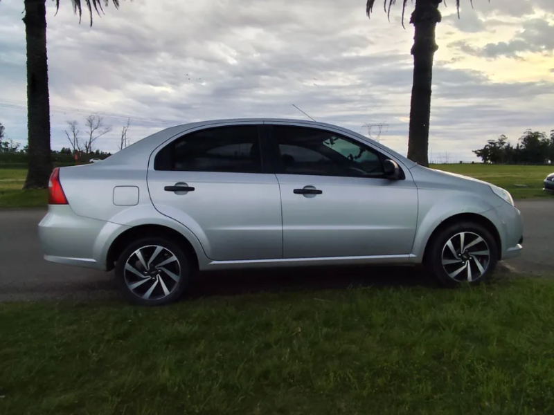 Chevrolet Aveo G3  sedán ofrecido en Barros Blancos 
