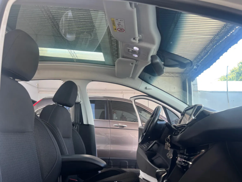 Modelo 208 por dentro