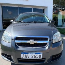 Chevrolet Aveo  sedán ofrecido en Las Piedras 