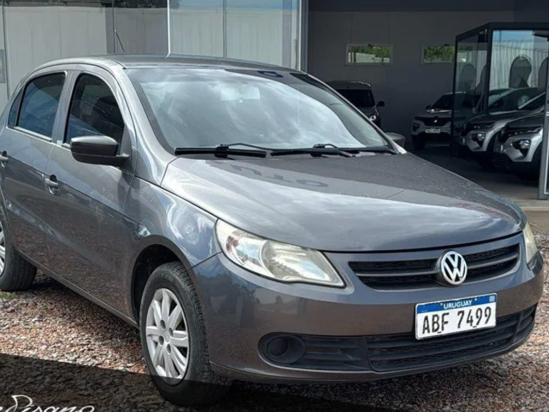 Venta en Uruguay de Volkswagen Gol  4 puertas 