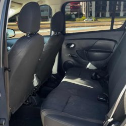 Renault Sandero  hatchback ofrecido en Punta del Este 