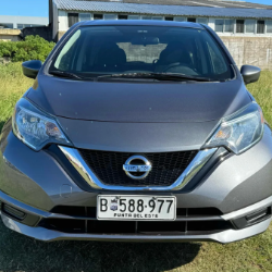 Foto: Nissan Note 1.6 Sense 2018 - Hatchback Práctico y Confiable en Maldonado