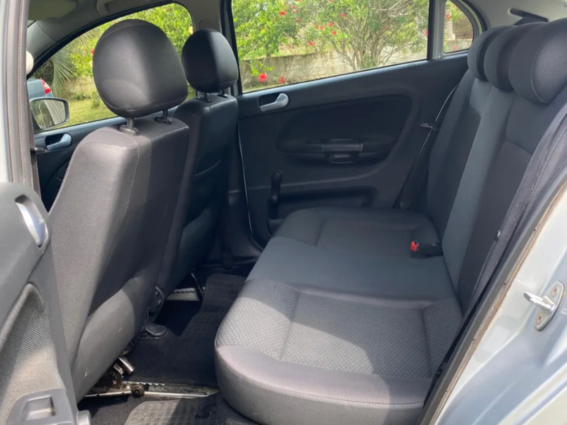 Volkswagen Gol  hatchback ofrecido en Piriápolis 