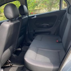 Volkswagen Gol  hatchback ofrecido en Piriápolis 