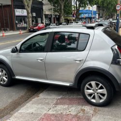 Renault Sandero Stepway  hatchback ofrecido en Aguada 