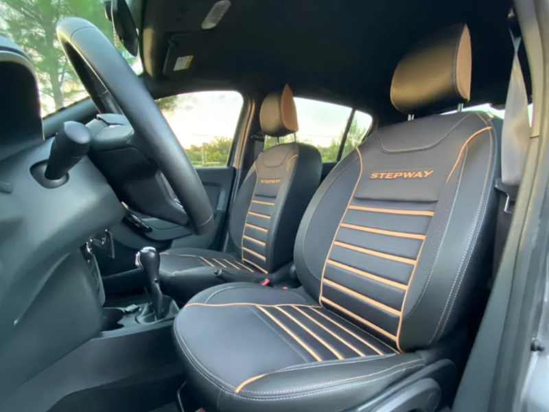 Venta en Uruguay de Renault Stepway  4 puertas 