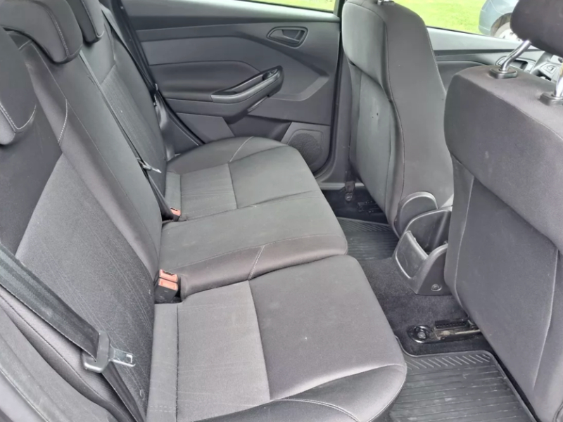 Ford Focus  hatchback ofrecido en Mercedes 