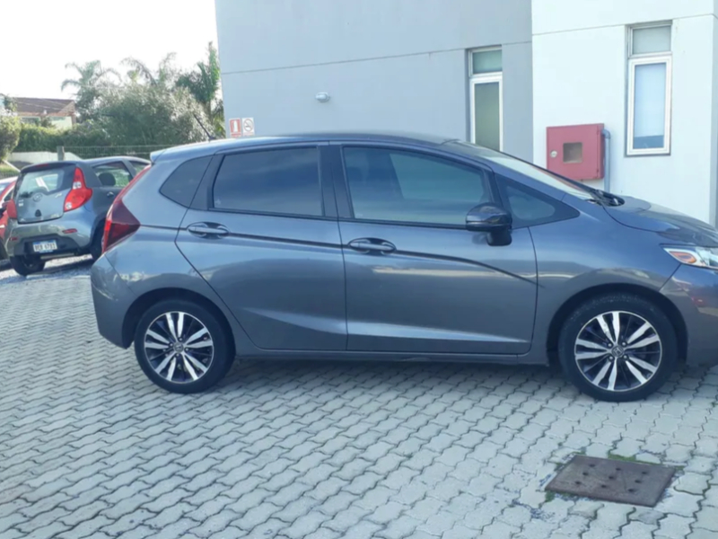 Honda Fit  hatchback ofrecido en Maldonado 