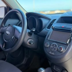 interior del vehículo en condiciones