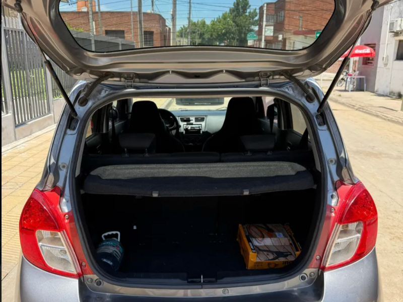 Venta en Uruguay de Suzuki Celerio  4 puertas 